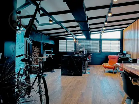 Departamento en dúplex de 6 amb con quincho y terraza privada