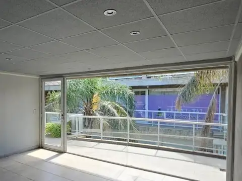 Oficina en Alquiler al Norte