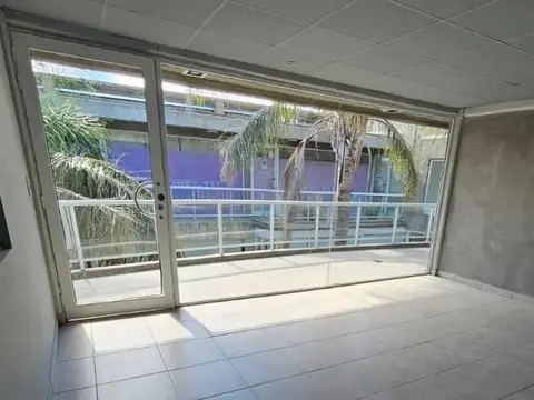 Oficina en Alquiler en Funes, $ 350.000