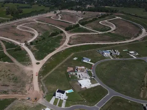 Terreno en Venta 32  mts Fondo