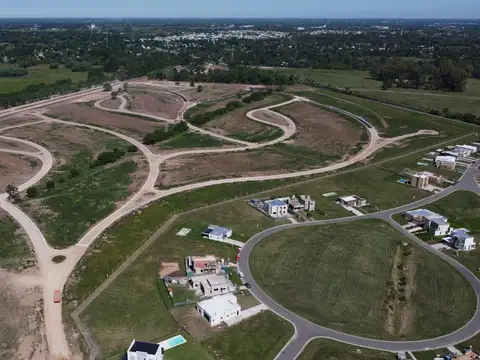 Terreno en Venta en San Sebastian, USD 28.000