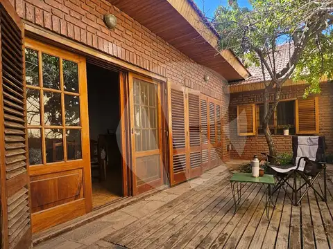 VENTA - CASA 3 AMB + DEP COMPLETA - ZONA RESIDENCIAL EL ALTO