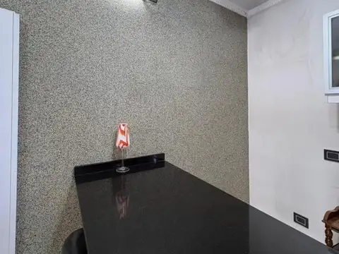 Casa 6 ambientes con 2 baños