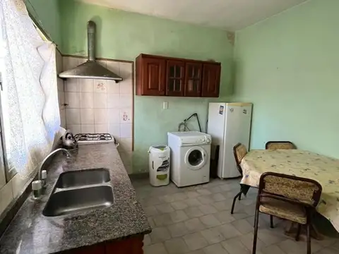 Casa 3 ambientes con 1 baño
