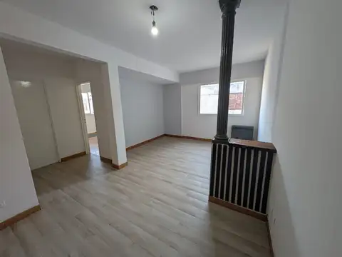 Departamento de 3 ambientes, 3º piso por escalera, expensas bajas VENTA URGENTE