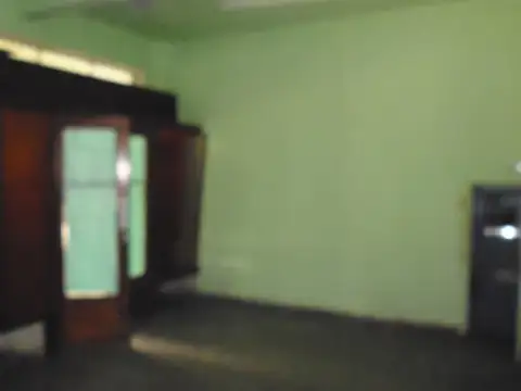 PH ATRAS DE 2 AMBIENTES CON LOCAL AL FERENTE