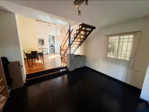 Depto Tipo Casa en Venta 40 años