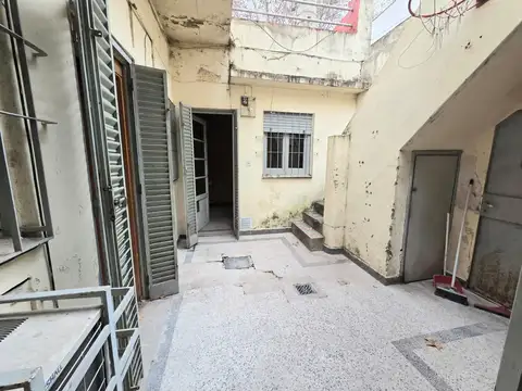 VENTA PASILLO DOS DORMITORIOS A RECICLAR