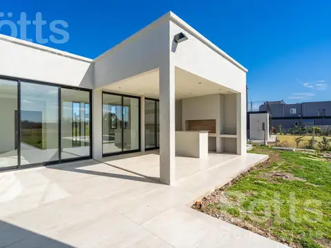 VENTA -  Casa en Medal Country club