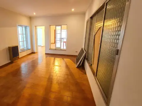 Depto Tipo Casa en Venta con 4 cocheras