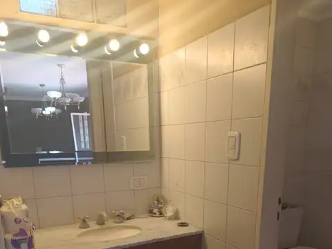 Casa en Alquiler con 1 cochera