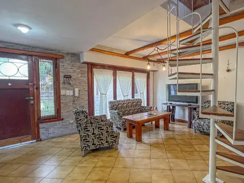 Casa en Venta con 1 cochera