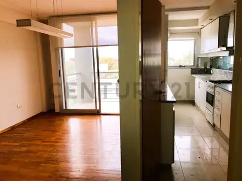Departamento de 2 Dormitorios c/ cochera en La Plata