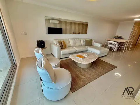 Departamento en Alquiler con 1 cocheras