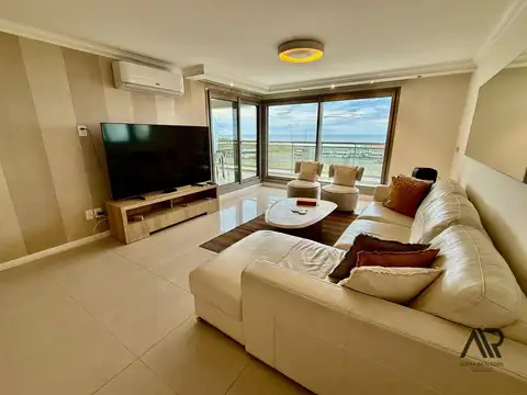 Departamento en Alquiler en Punta del Este, USD 4.800