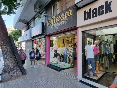 Local en Alquiler en Villa del Parque, $ 3.400.000