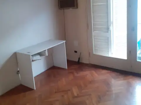 Depto Tipo Casa en Alquiler 70 años
