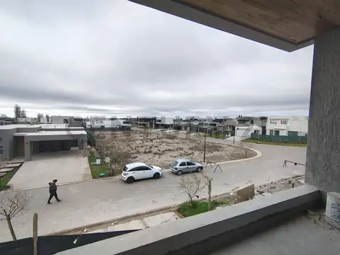 Casa 3 ambientes con 3 baños