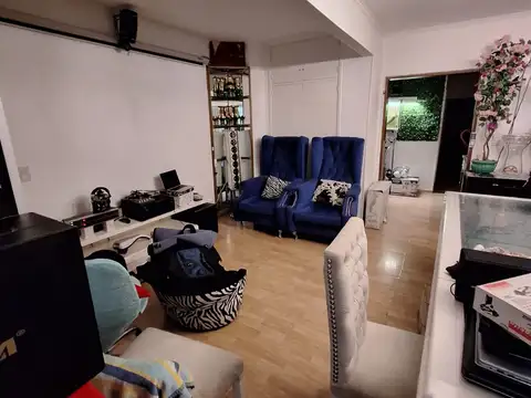 Excelente Departamento 4 ambientes al frente en Barrio de Belgrano