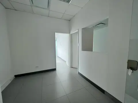 Oficina en Venta al Este