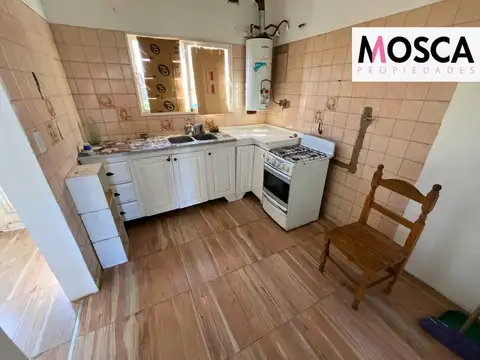 Casa 4 ambientes con 1 baño