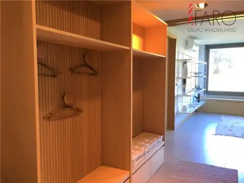 Excepcional planta baja con piscina propia.