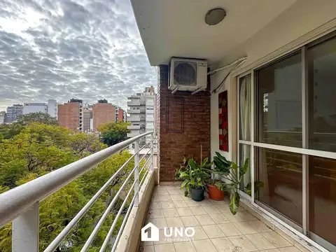 3 de Febrero 1500, Piso 04