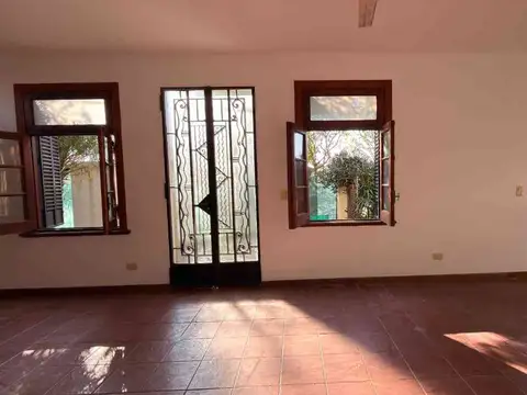 CASA EN ALQUILER 2 DORMITORIOS FISHERTON