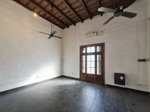 Depto Tipo Casa en Alquiler de 4 dormitorios