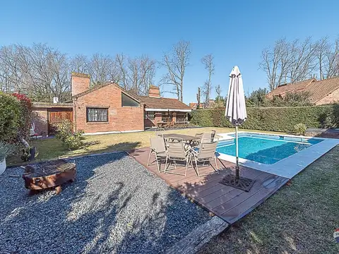 CASA EN VENTA EN UNA PLANTA