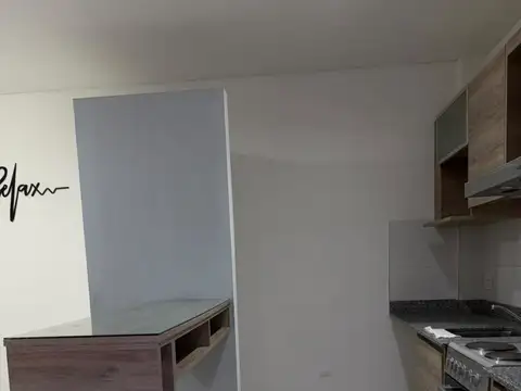 ALQUILER – EXCELENTE DEPARTAMENTO MONOAMBIENTE EN ESTADO IMPECABLE – 5TO PISO