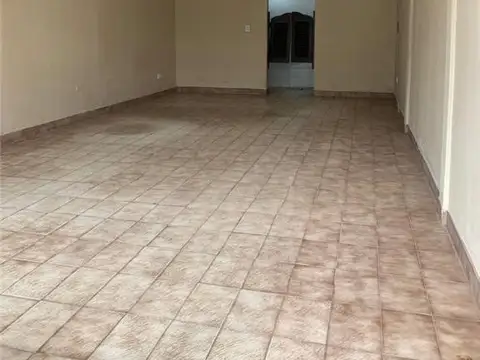 Local en Alquiler en Centro, $ 750.000