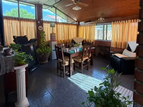 VENTA CHALET 3 AMBIENTES – MERLO