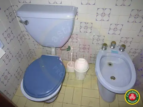 Galpon en Venta en Lomas De Zamora, USD 258.000