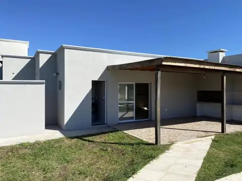 Casa en Alquiler de 3 dormitorios