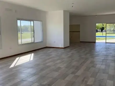 Alquiler casa 4 ambientes con pileta en San Sebastián
