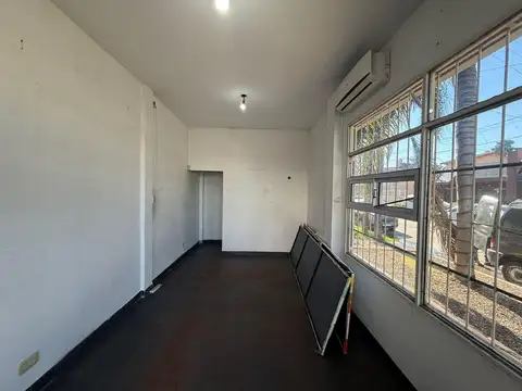 Local en Alquiler en Villa de Mayo, $ 600.000