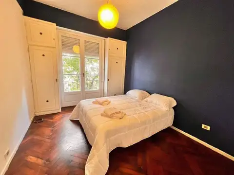 2 ambientes Belgrano x 2 escaleras disponible el 18 de enero