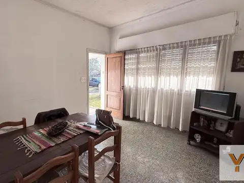 Depto Tipo Casa en Venta en Los Hornos, USD 40.000