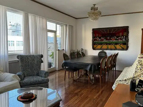 Departamento-4 ambientes-Caballito-Dependencia-Super Amplio-Balcon