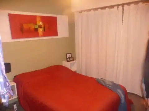 DEPARTAMENTO DE 2 AMB A METROS DE AV CARABOBO Y DIRECTORIO SUBTE Y MEDIOS DE TRANSPORTE
