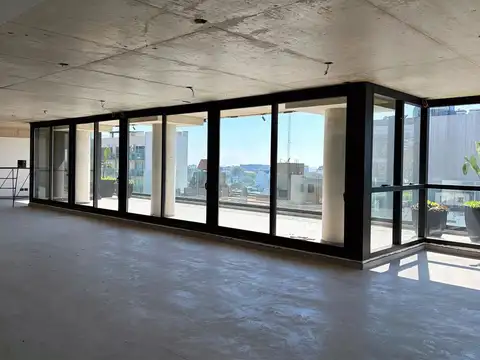 ESPECTACULAR Oficina en Av. Libertador