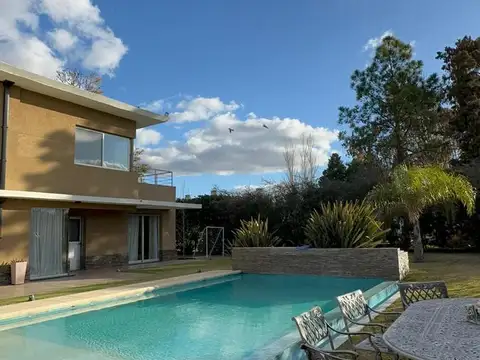 Casa en Funes