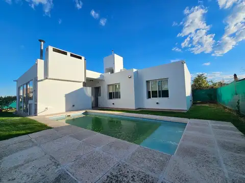 Casa en Venta en Las Canitas, USD 230.000