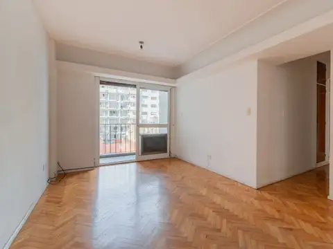 Presidente José Evaristo Uriburu 300, Piso 5