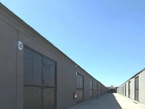 OPORTUNIDAD! Galpones de 135 m2, en Av. Circunvalación zona Parque Industrial Tucumán, SMT