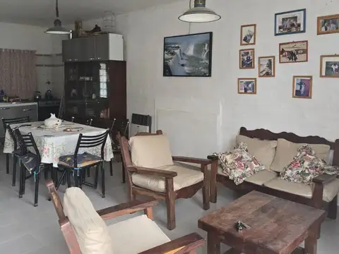 CASA EN ALTOS DEL SAUCE A METROS DE LA RUTA.