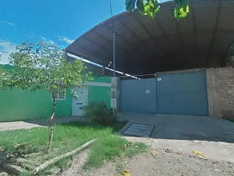Galpon en Venta 44  mts Fondo