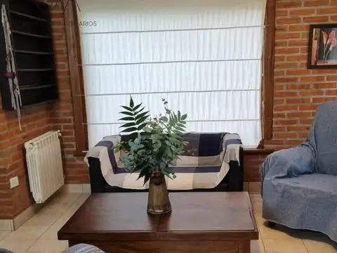 Casa en Alquiler Temporal con 3 cocheras
