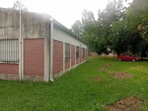 Casa 6 ambientes con 1 baño